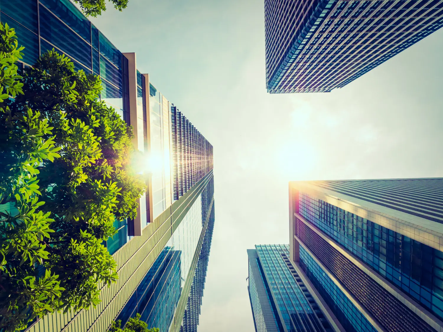 El Diplomado en Electrificación Energética de Edificios de ICTESS te forma en bomba de calor, fotovoltaica y recarga eléctrica. Online. 3