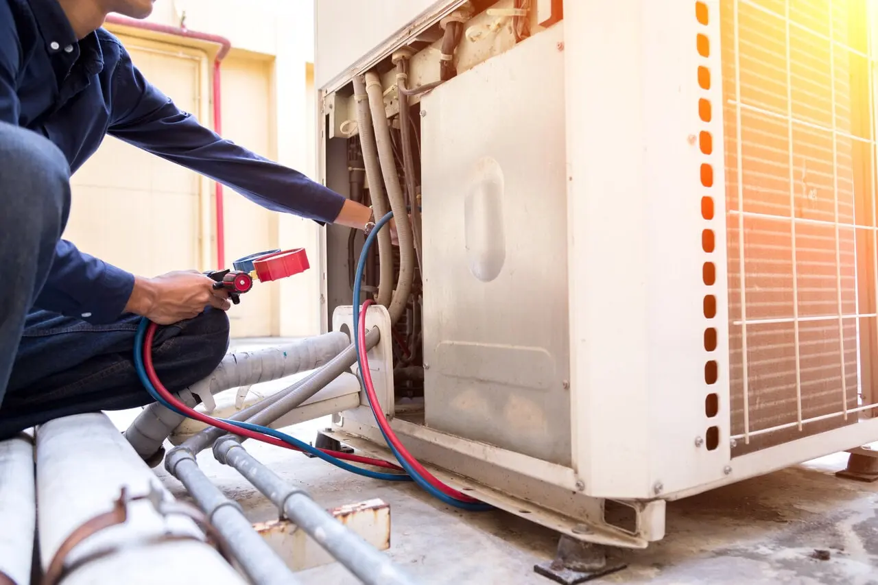 Diagnóstico y Mantenimiento de Equipos HVAC Marinos 1